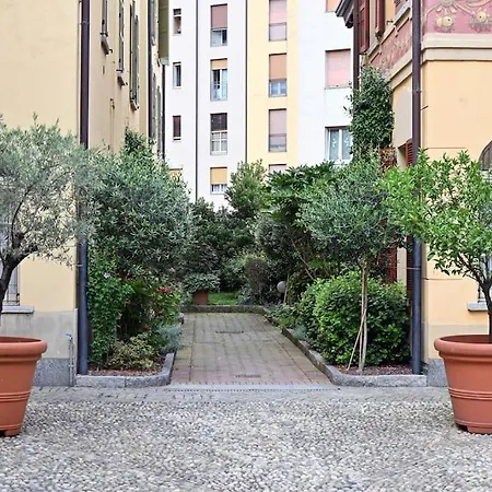 Borgovico48 Your Quiet Close To Train Center And Stadium Lejlighed