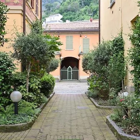 דירה Borgovico48 Your Quiet Close To Train Center And Stadium