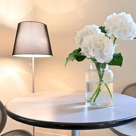 Apartamento Borgovico48 Your Quiet Close To Train Center And Stadium *